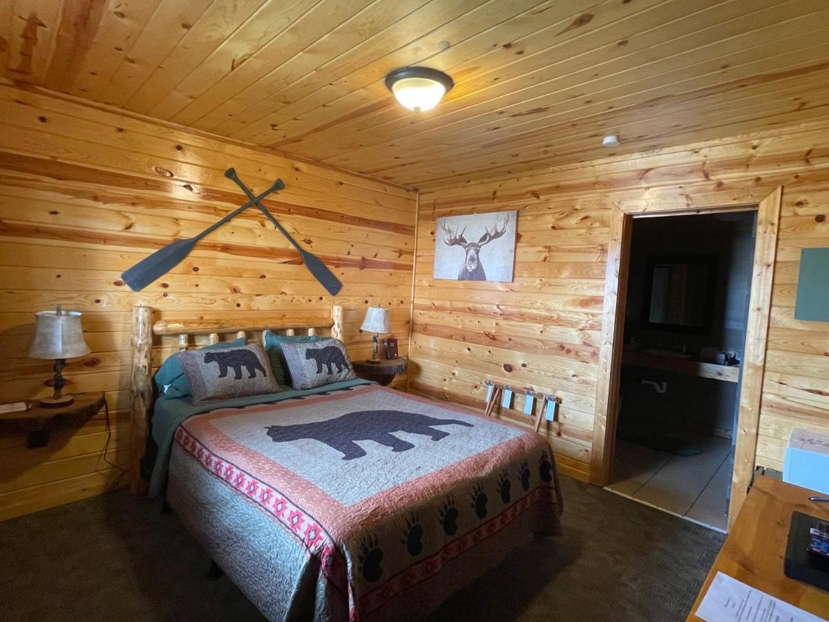 The Fishing Bear Lodge Эштон Экстерьер фото